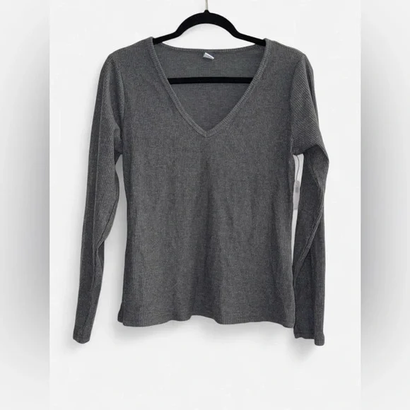 Gray V-Neck Ribbed Women's Top - Picture 1 of 4